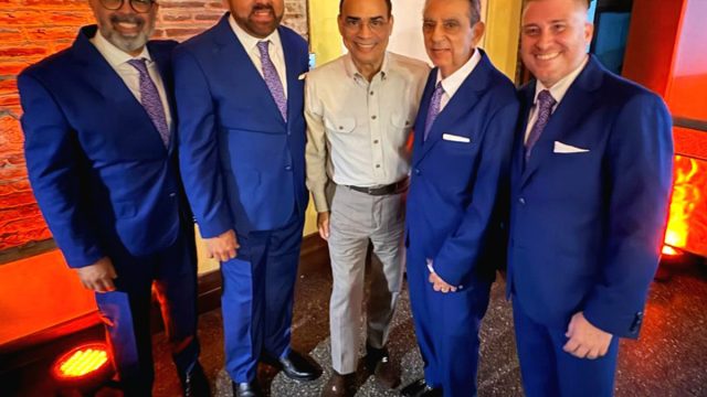 Los-Hispanos-con-Gilberto-Santarrosa